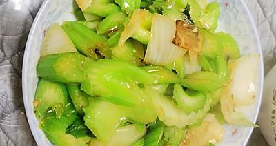 做法揭秘（学会这些技巧，你也可以做出口感极佳的素肉菜肴）-第1张图片-美味行家
