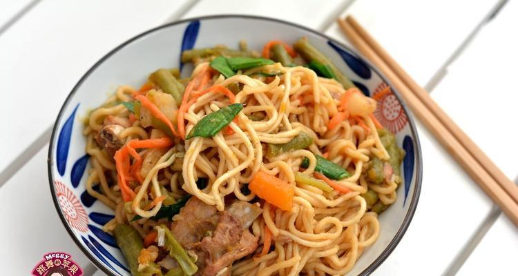 如何制作美味的土豆面块汤（传统美食的健康味道，尽在一碗土豆面块汤）-第3张图片-美味行家