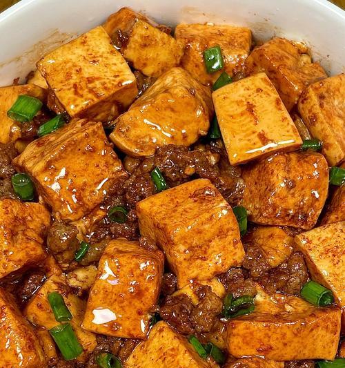 家常美食（口感绝佳，味道鲜美，让你爱上下厨房！）-第1张图片-美味行家