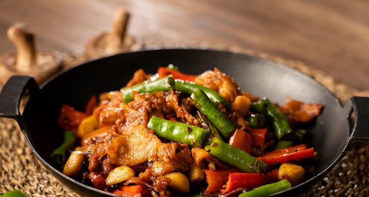 做出美味的上海青回锅肉，轻松享受家常美食（掌握制作技巧，学习口感升级，）-第2张图片-美味行家