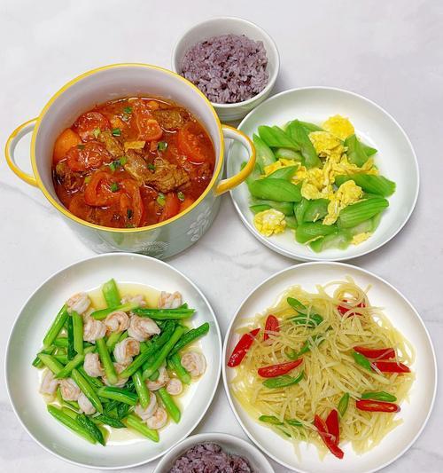 健康美味，香菇胡萝卜芦笋肉片粥（营养丰富，家庭健康必备）-第3张图片-美味行家