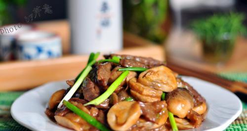 草菇蚝汁牛柳的制作方法（传统美食的绝佳口感）-第2张图片-美味行家