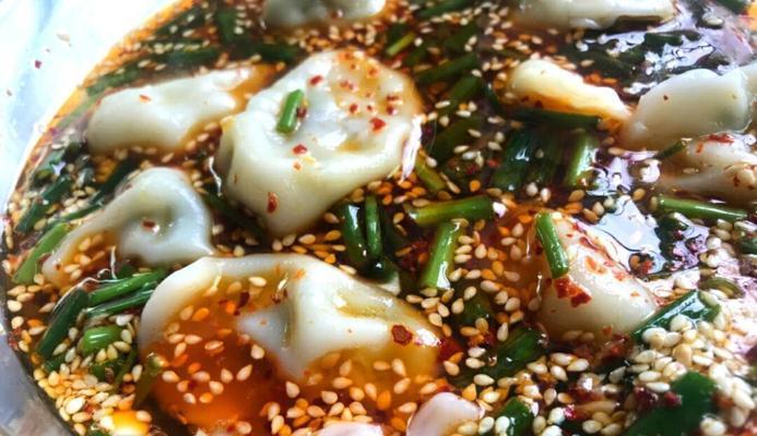酸辣饺子的制作方法（一口咬下，美味无比）-第3张图片-美味行家