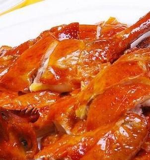 猪肚浸鸡——美味佳肴（传统经典，营养丰富，健康美味）-第3张图片-美味行家