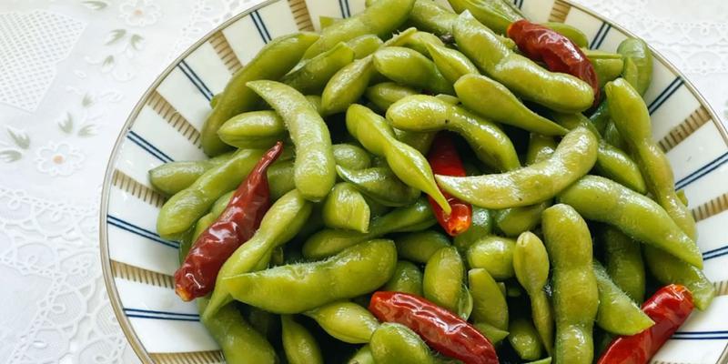 如何用五花肉煮出美味毛豆（烹饪技巧、食材选择、步骤详解）-第1张图片-美味行家