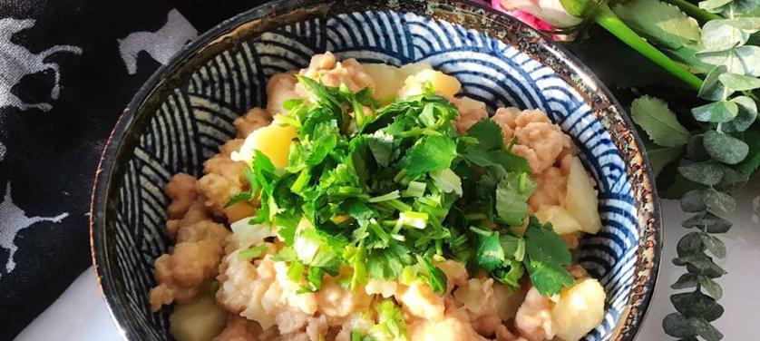 寿光虎头鸡的美味做法（体验地道寿光风味，做出口感鲜嫩的虎头鸡）-第2张图片-美味行家