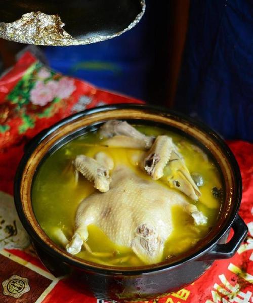 以时蔬汽锅鸡，享受美食与健康（美味营养的佳肴，让你爱上健康生活）-第3张图片-美味行家