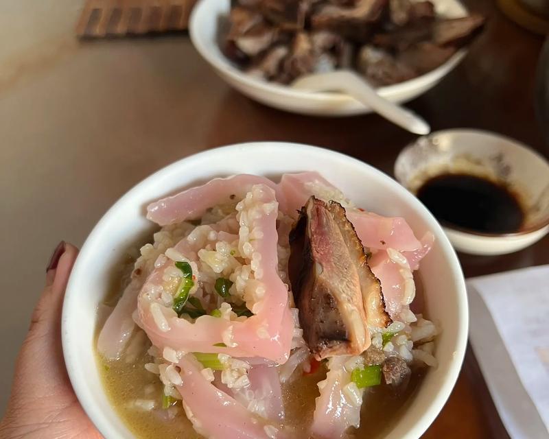桃粿制作大揭秘（家庭厨房也能轻松制作，口感细腻，营养美味）-第2张图片-美味行家