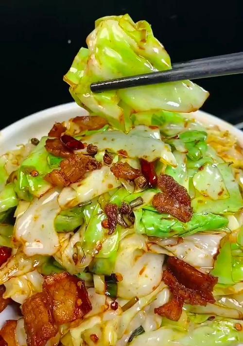 惊艳味蕾的爆炒实蛋大头菜（家庭美食必备，一口接一口的美味体验）-第3张图片-美味行家