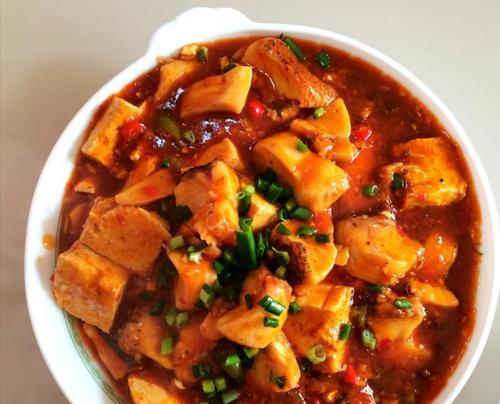 美味香炸豆腐鱼的做法（口感鲜美，健康营养，做法简单易学）-第3张图片-美味行家