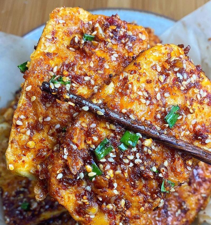 香煎孜然双白豆腐与饅頭佳配（健康美味，简单易学）-第2张图片-美味行家