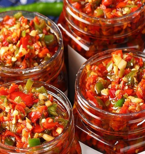 鲜辣椒肉酱的制作方法(口感香辣,健康美味,让你回味无穷)-第2张图片-美味行家 鲜辣椒肉酱的制作方法(口感香辣,健康美味,让你回味无穷)-第2张图片-美味行家