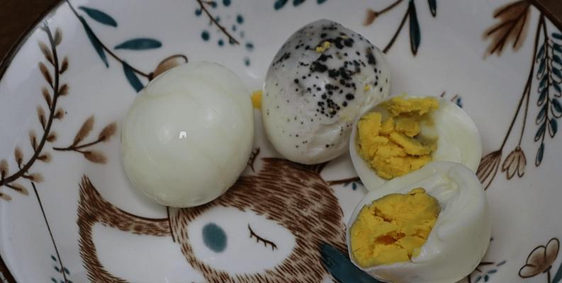 美食DIY——紫苏鸡蛋盒子的做法（自制美食轻松上手，营养美味一次到位）-第1张图片-美味行家