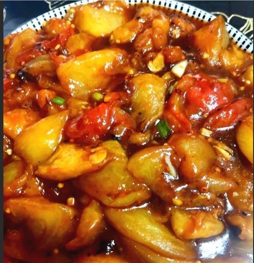 重庆鱼香茄子的家常做法（学会这个家常做法，让你轻松做出重庆味儿的鱼香茄子）-第2张图片-美味行家