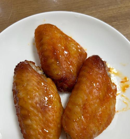 自制澳尔良烤鸡翅的简单做法（香辣口感尽在家中享用！）-第3张图片-美味行家