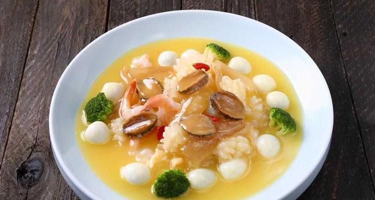 豆角烩丝瓜：两种蔬菜搭配，口感丰富-第1张图片-美味行家
