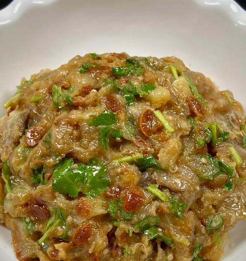 美味可口，轻松入手——油泼蒜泥茄条（做法简单，味道正宗，一口接一口的幸福）-第3张图片-美味行家